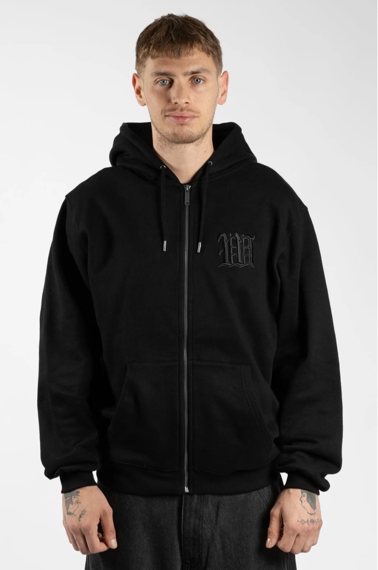 KINGDOM CURVE ZIP HOODIE - SCHWARZ