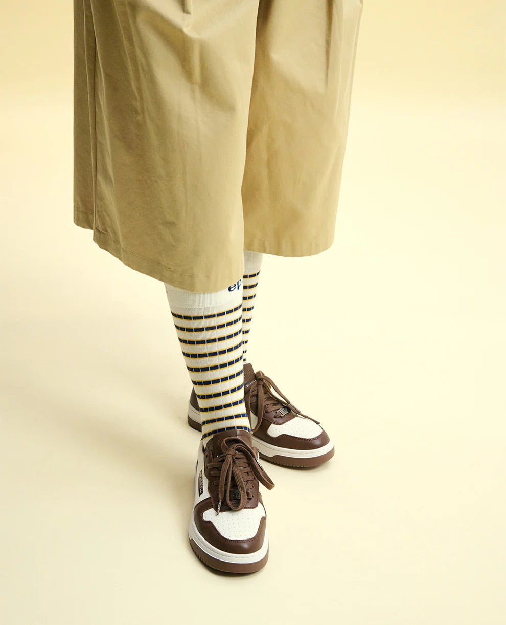 Court (Brown / White)