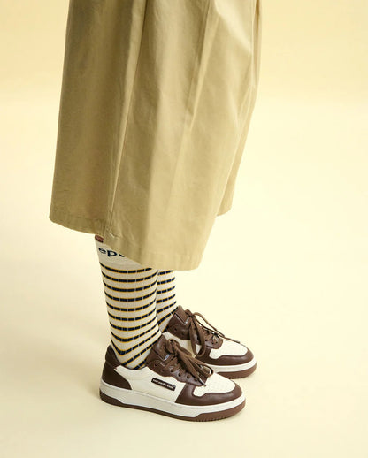 Court (Brown / White)