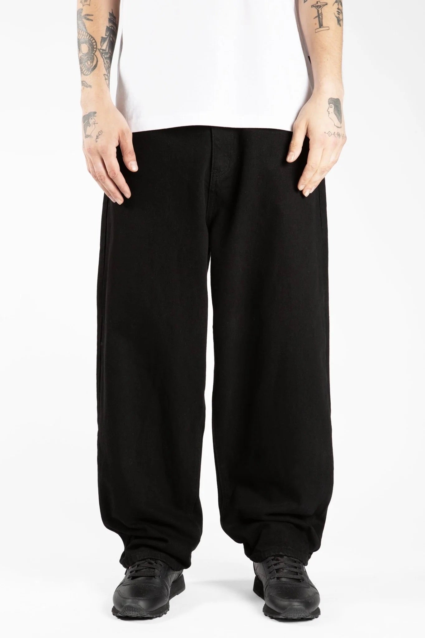 SIGNATURE CASPER HOSE - SCHWARZ